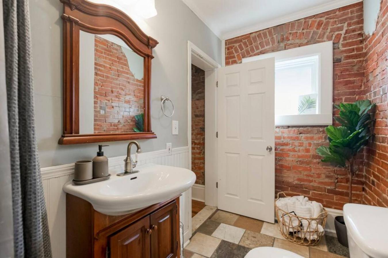 Villa Entire Loft Downtown With Free Parking Kansas City Exterior foto