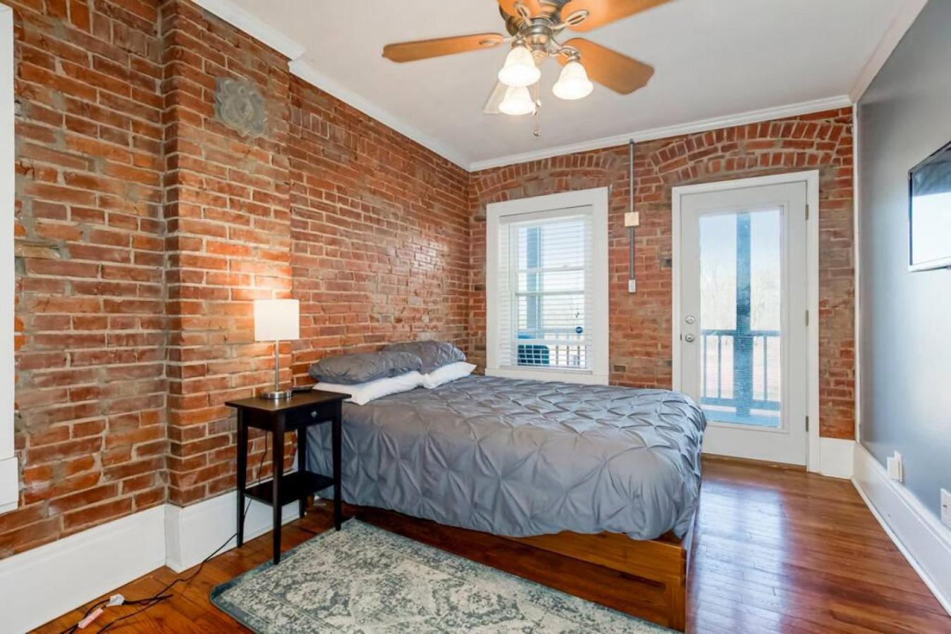 Villa Entire Loft Downtown With Free Parking Kansas City Exterior foto